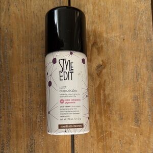 Style Edit Root Concealer - Medium Brown